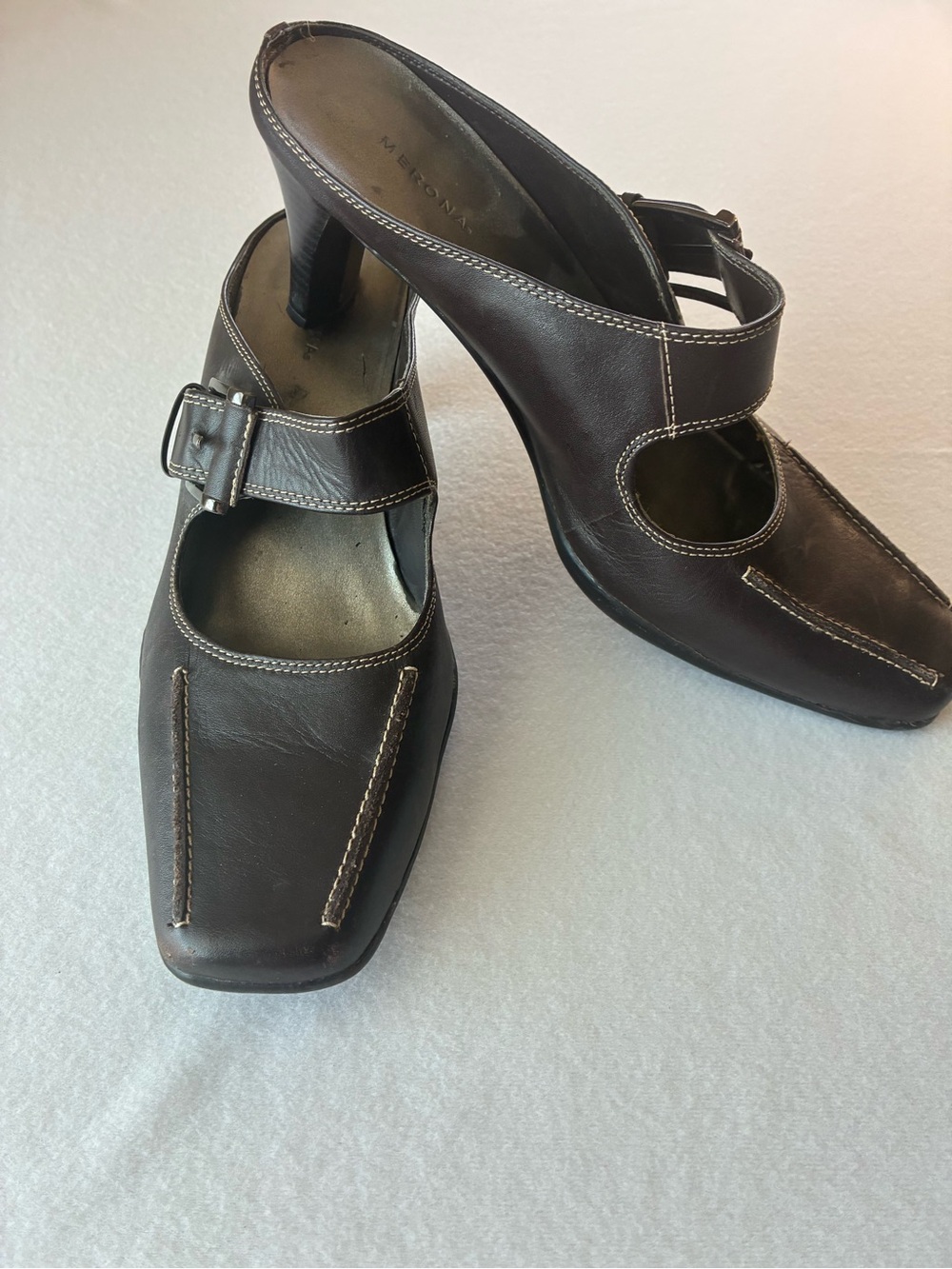 Merona Y2K leather Buckle Mule Sz 9.5 B